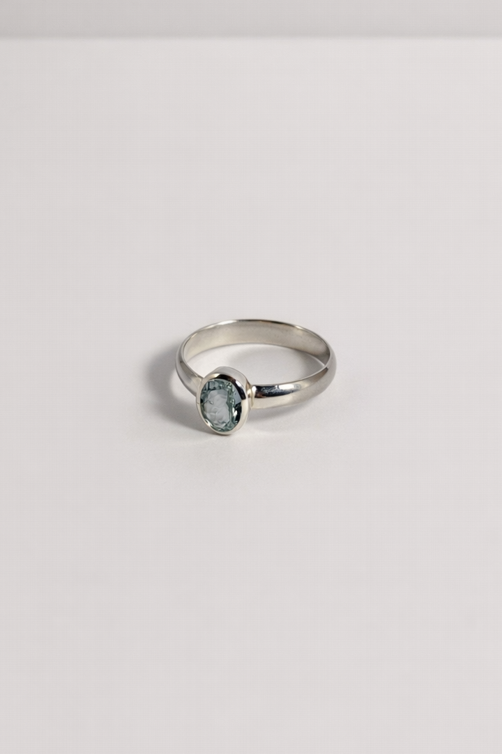 Oval Cut Ring - Aquamarine