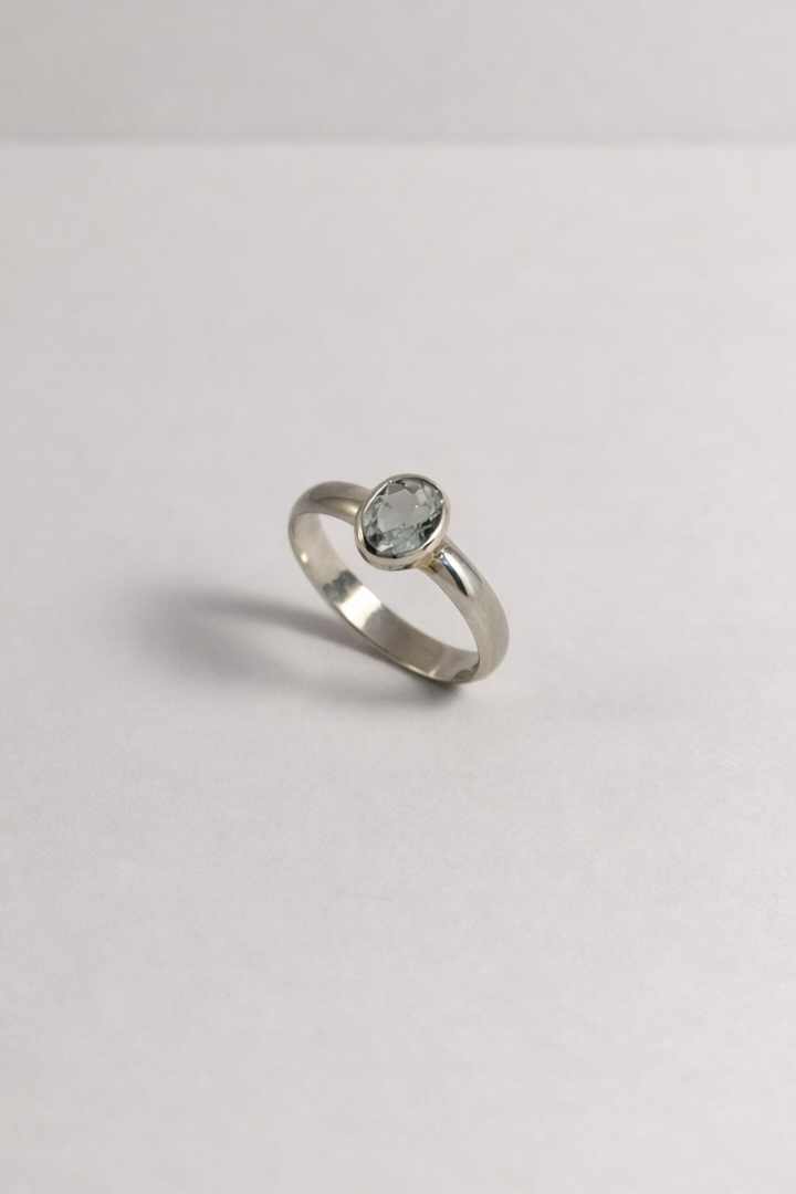 Oval Cut Ring - Aquamarine